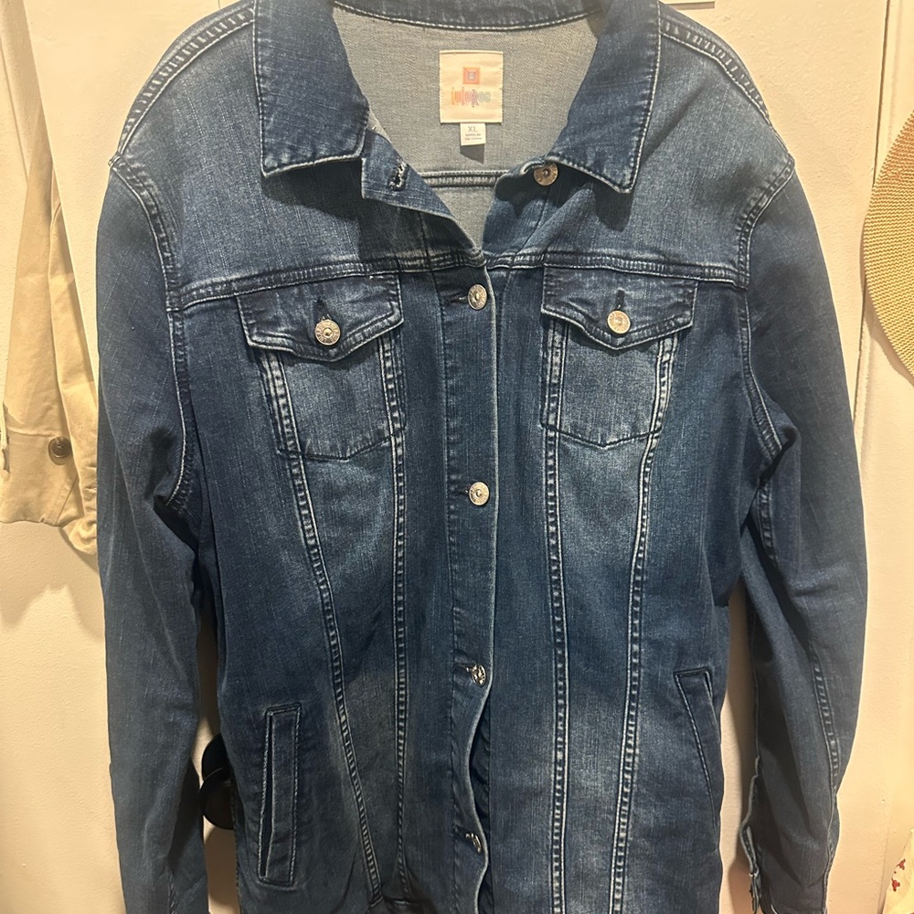 LuLaRoe Jaxon Denim Blue Jacket with Flower Embroidery on Back Womens Size XL